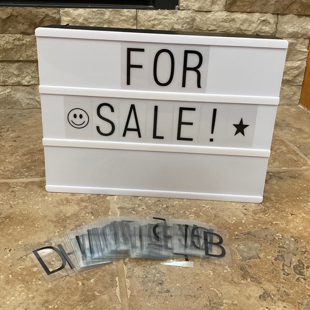 Light up sign with letters included